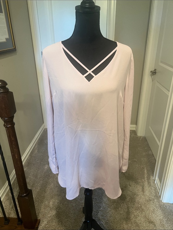 Express Tops - Express Blush Crisscross V-Neck Long Sleeve Blouse Size Medium